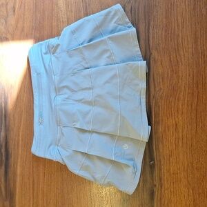NEVER WORN lululemon skirt